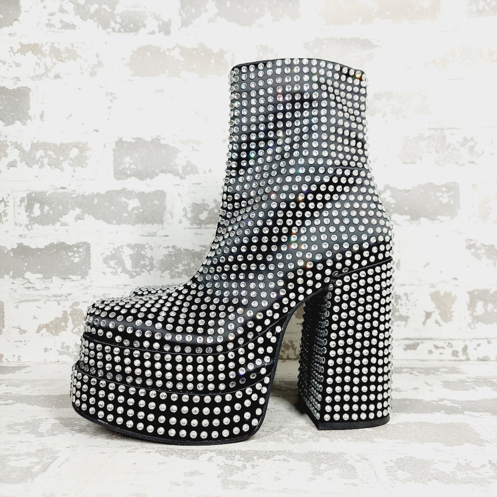 New Steve Madden Black Cobra Rhinestones Ankle Platform Boots C180